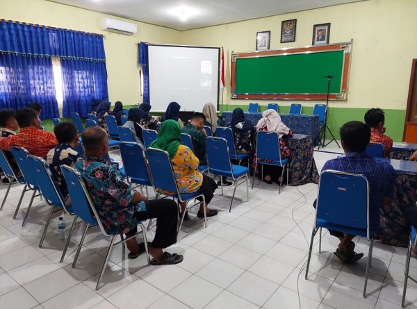 SMANESKA IKUTI ZOOM BERSAMA PEMBERIAN NOMOR INDUK GTT DAN PTT