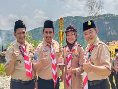 RAIH &ldquo;JUARA 2 PUTRI &ndash; KEJUARAAN KREATIVITAS KARYA JURNALISTIK&rdquo;