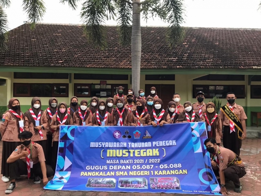 DEWAN AMBALAN SOEDIRMAN CUT NYAK DIEN