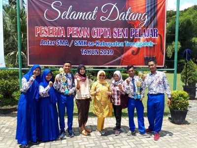 SMANESKA &ldquo;BORONG PIALA DAN JUARA UMUM - 6 JUARA 1 DAN 2 JUARA 3&rdquo;