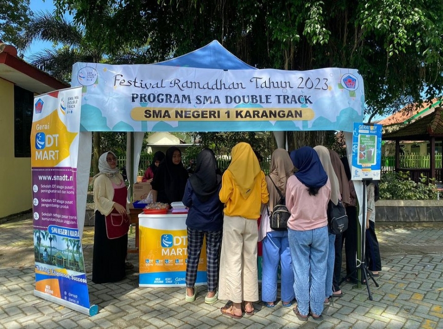 PROGRAM DT SMAN 1 KARANGAN GELAR FESTIVAL RAMADHAN