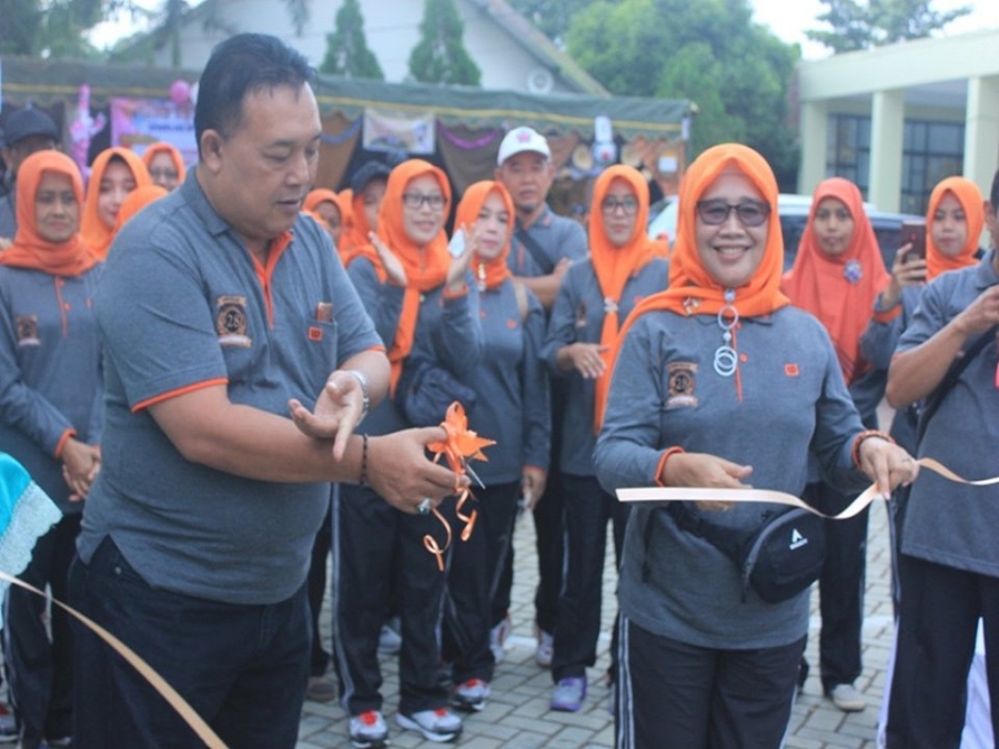 SMANESKASELENGGARAKAN SEPEDA SANTAI DAN BAZAR PKWU