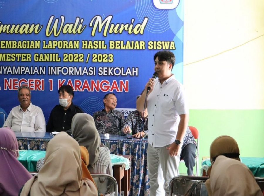 PERTEMUAN WALI MURID KELAS X &amp; PEMBAGIAN RAPORT SMT 1