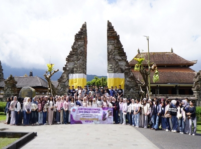 SMAN 1 KARANGAN KUNJUNGI CAGAR BUDAYA TAMPAK SIRING BALI