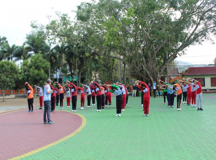 KELAS X SMANESKA TERLIBAT DALAM TES KEBUGARAN SISWA INDONESIA