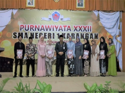 6 LULUSAN SISWA BERPRESTASI SMANESKA TAHUN AJARAN 2022/2023