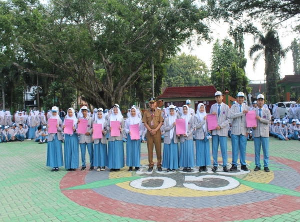 JUARA LOMBA ANTAR KELAS PERINGATAN HARI KARTINI 2024