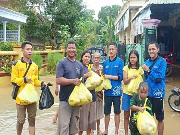 &ldquo;ANGGOTA DAN PEMBINA PMR WIRA 03.03 ARYA SATYA SMAN 1 KARANGAN