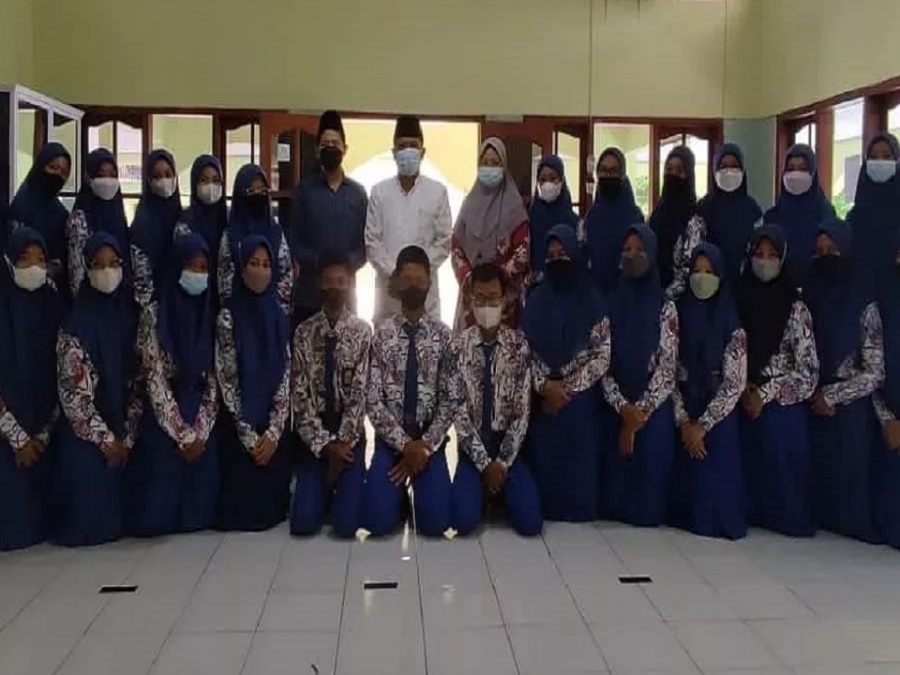 REORGANISASI SEKALIGUS PELANTIKAN PENGURUS SKI SMANESKA TRENGGALEK MASA KHIDMAT 2021-2021