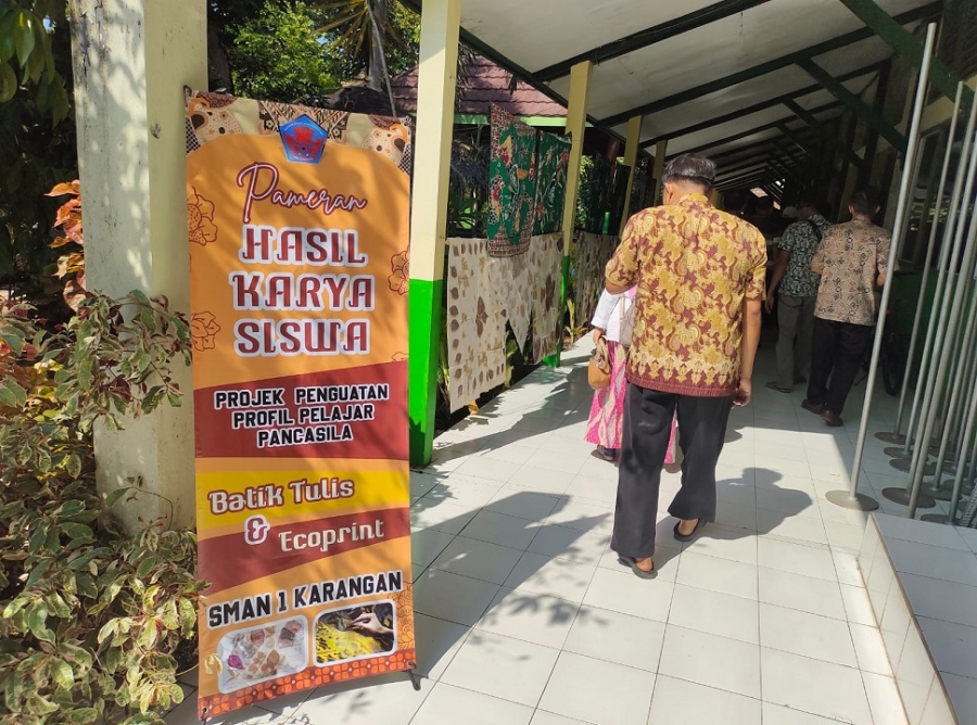 SMANESKA GELAR KARYA PROGRAM P5 BATHIKKU IDENTITASKU 2023
