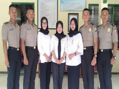 4 ALUMNI SMAN 1 KARANGAN TRENGGALEK BERSILATUROHIM