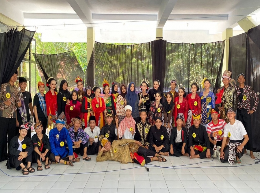 UJIAN PRAKTIK BAHASA JAWA KELAS XI-C SMAN 1 KARANGAN