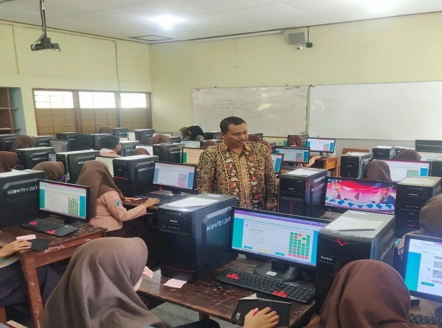 UJI KETERAMPILAN PROGRAM DOUBLE TRACK TATA RIAS SMANESKA