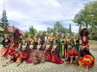 LIHAT EKSISTENSI SMANESKA MR X DAN MRS XX TIBA TIBA MAMPIR