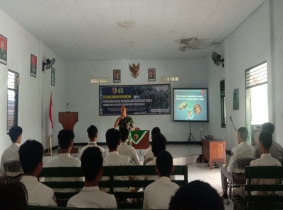 IKUTI KEGIATAN PENGUATAN BELA NEGARA KODIM 0806/TRENGGALEK