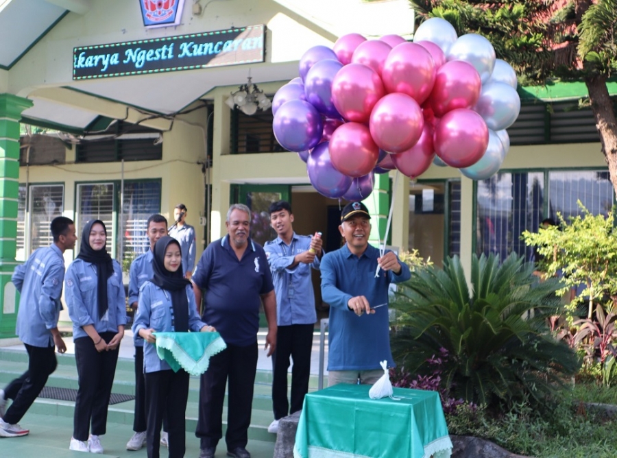 PEMBUKAAN CLASSMEETING SMAN 1 KARANGAN TERLIHAT MERIAH