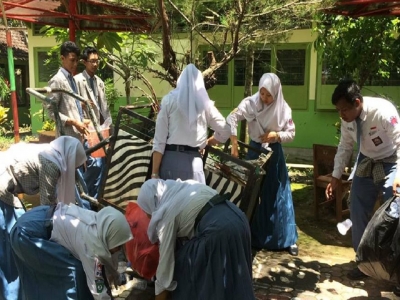 GIAT ESKUL ADIWIYATA SMAN 1 KARANGAN TRENGGALEK